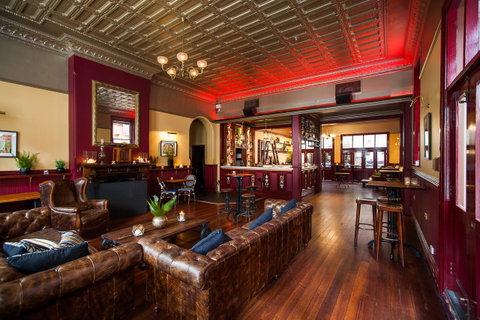 Nightcap At Belgian Beer Cafe - Kawana Tourism 6
