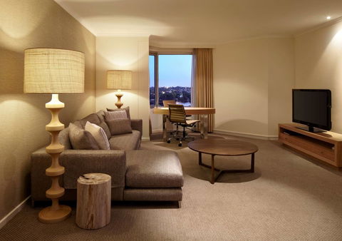 Residence On Langley Park - Kawana Tourism 16