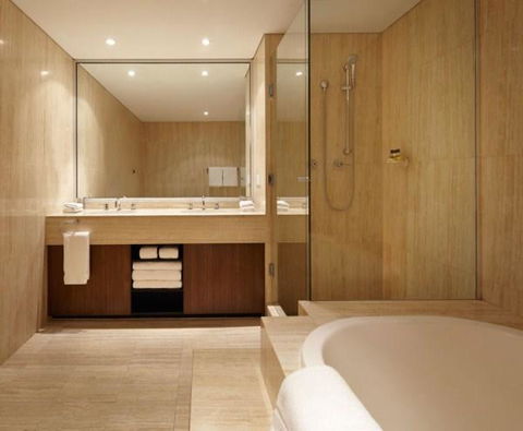 Residence On Langley Park - Kawana Tourism 2