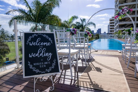 Crowne Plaza Perth, An IHG Hotel - Kawana Tourism 26