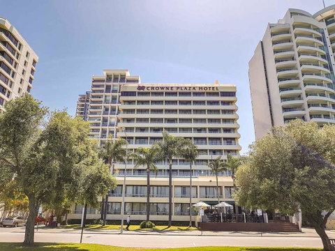 Crowne Plaza Perth, An IHG Hotel - Kawana Tourism 6