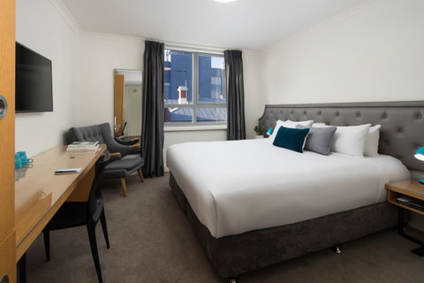 Pensione Hotel Perth - Kawana Tourism 8