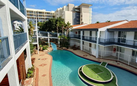 West Beach Lagoon 220 Stylish And Cozy - Kawana Tourism 0