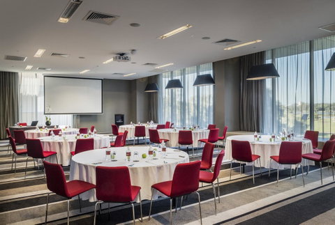 Fraser Suites Perth - Kawana Tourism 3