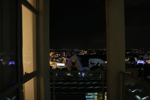 Centre Of Perth Whole Apartment W/view&spa&pool&wifi - Kawana Tourism 16