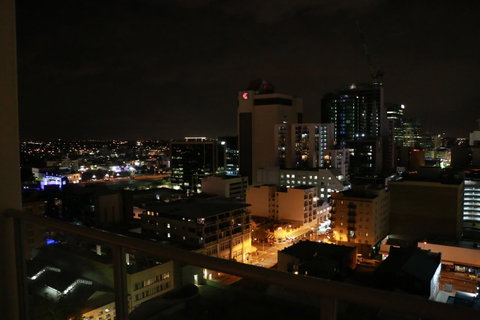 Centre Of Perth Whole Apartment W/view&spa&pool&wifi - Kawana Tourism 17