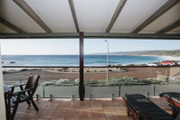 Canal Rocks Beachfront Apartments