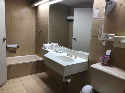 Quality Hotel Ambassador Perth - Kawana Tourism 20