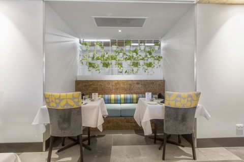 Metro Hotel Perth - Kawana Tourism 15
