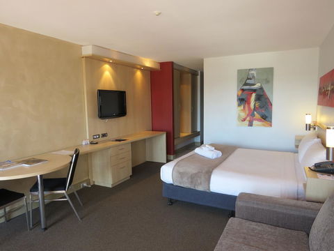 Metro Hotel Perth - Kawana Tourism 34