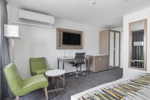 Metro Hotel Perth - Kawana Tourism 20