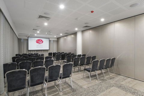Metro Hotel Perth - Kawana Tourism 31