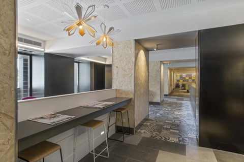 Metro Hotel Perth - Kawana Tourism 13