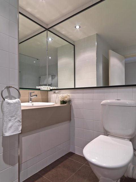 Mercure Perth On Hay - Kawana Tourism 7