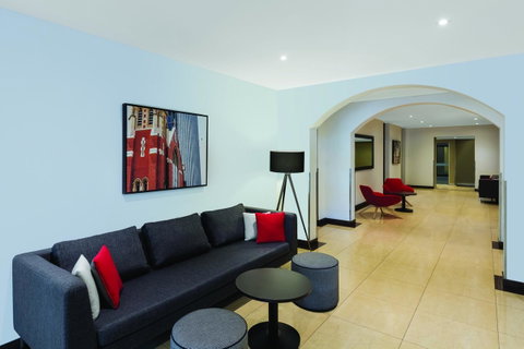 Mercure Perth On Hay - Kawana Tourism 13