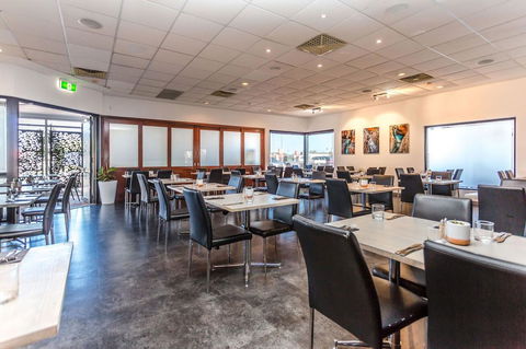 Country Comfort Perth - Kawana Tourism 13