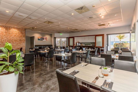 Country Comfort Perth - Kawana Tourism 25