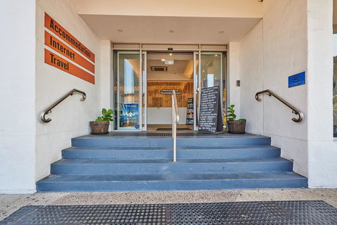 Nomads Byron Bay Backpackers - Kawana Tourism 1