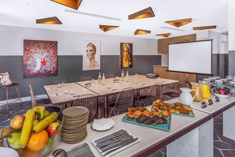 Rydges Perth Kings Square - Kawana Tourism 18