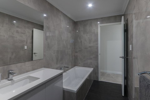 Epsom On Swan Bed & Breakfast - Kawana Tourism 14