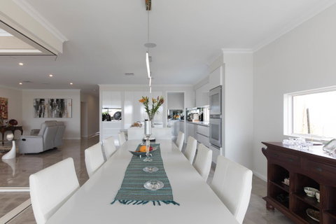 Epsom On Swan Bed & Breakfast - Kawana Tourism 3