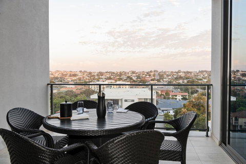 Ramada By Wyndham VetroBlu Scarborough Beach - Kawana Tourism 6
