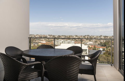 Ramada By Wyndham VetroBlu Scarborough Beach - Kawana Tourism 8