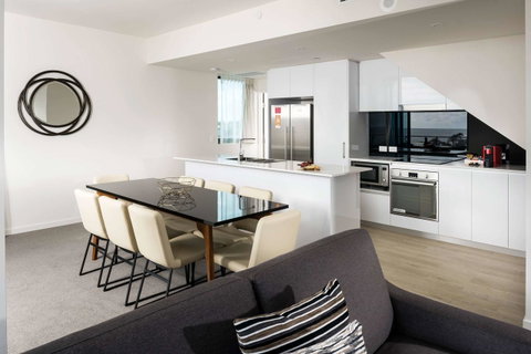 Ramada By Wyndham VetroBlu Scarborough Beach - Kawana Tourism 14