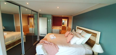 Ocean View-breath Taking Views, Amazing Facilities - Kawana Tourism 5