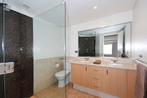 Ocean View-breath Taking Views, Amazing Facilities - Kawana Tourism 18