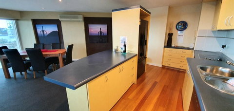 Ocean View-breath Taking Views, Amazing Facilities - Kawana Tourism 12
