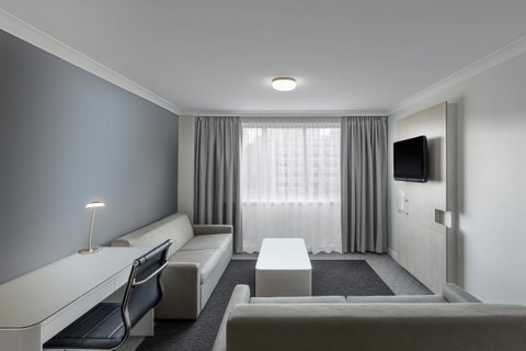 Rendezvous Hotel Perth Central - Kawana Tourism 7