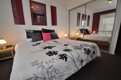 Beachfront Apartments - Kawana Tourism 1
