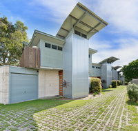 Sun Worship Eco Villas - Kawana Tourism