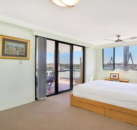 Darling Harbor Apartment - Kawana Tourism