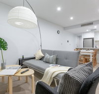 Inner City Stylish apt Walk to Green Square - Kawana Tourism