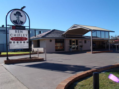 Ben Chifley Motor Inn - Kawana Tourism 0