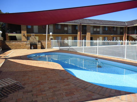 Ben Chifley Motor Inn - Kawana Tourism 32