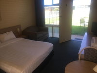 Book Junee Accommodation Vacations Kawana Tourism Kawana Tourism