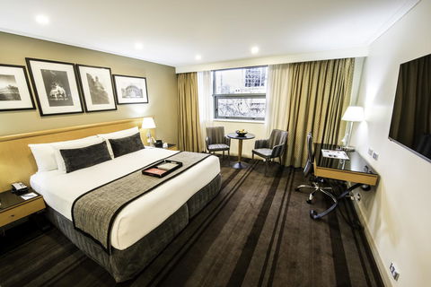 Rydges World Square - Kawana Tourism 13