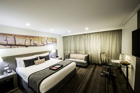 Rydges World Square - Kawana Tourism 15