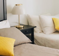 Modern  Cosy 2-Bedroom Apartment Hornsby