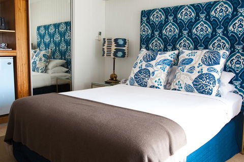 The Lord Byron - Kawana Tourism 7