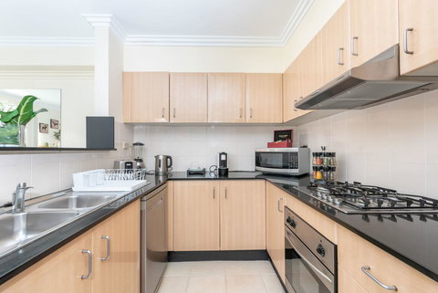 Apartments In Pyrmont - Kawana Tourism 41