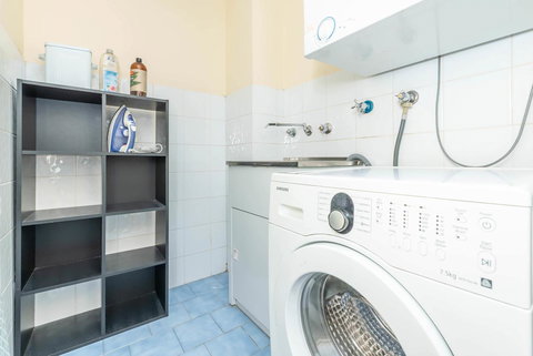 Apartments In Pyrmont - Kawana Tourism 26