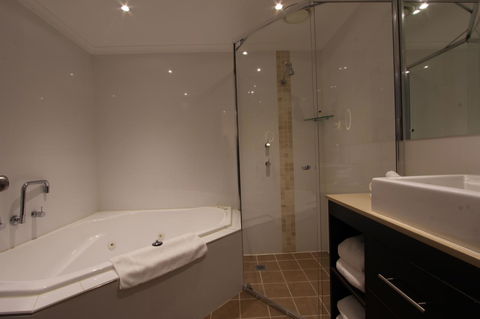 Crowne Plaza Hawkesbury Valley, An IHG Hotel - Kawana Tourism 10