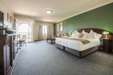 Crowne Plaza Hawkesbury Valley, An IHG Hotel - Kawana Tourism 22