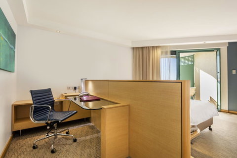 Crowne Plaza Sydney Coogee Beach, An IHG Hotel - Kawana Tourism 5