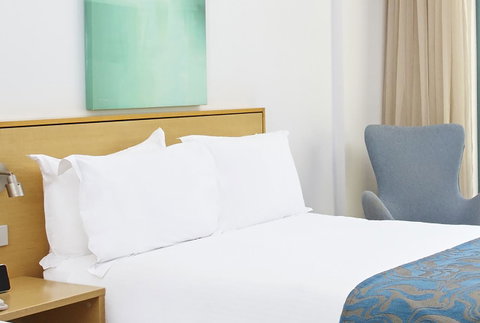 Crowne Plaza Sydney Coogee Beach, An IHG Hotel - Kawana Tourism 15