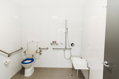 Coniston Hotel Wollongong - Kawana Tourism 26
